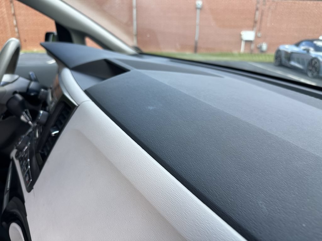 Used 2014 Toyota Sienna LE FWD image 22