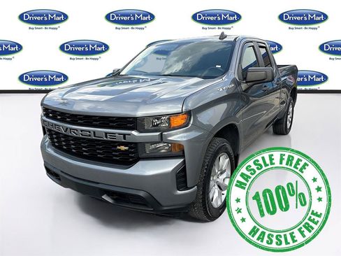 Used 2020 Chevrolet Silverado 1500 Custom w/ Custom Value Package AWD/4WD image 3