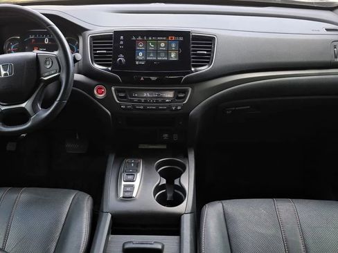 Used 2022 Honda Pilot TrailSport image 11