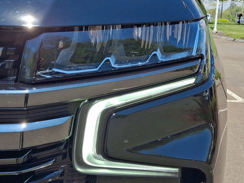 Used 2022 Chevrolet Tahoe RST w/ Luxury Package AWD/4WD image 10