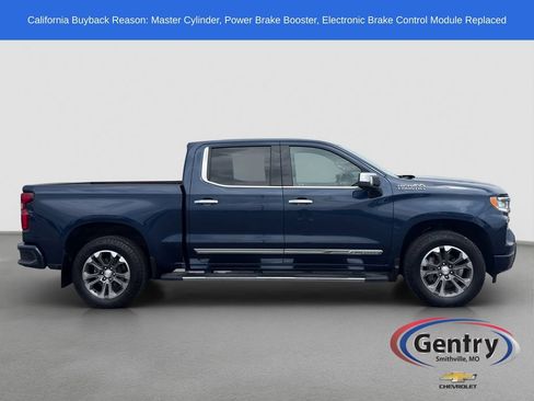 Used 2023 Chevrolet Silverado 1500 High Country AWD/4WD image 31