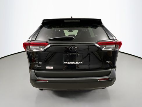 Used 2025 Toyota RAV4 XLE w/ Convenience Package FWD image 6