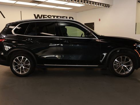 Used 2024 BMW X5 xDrive40i image 8