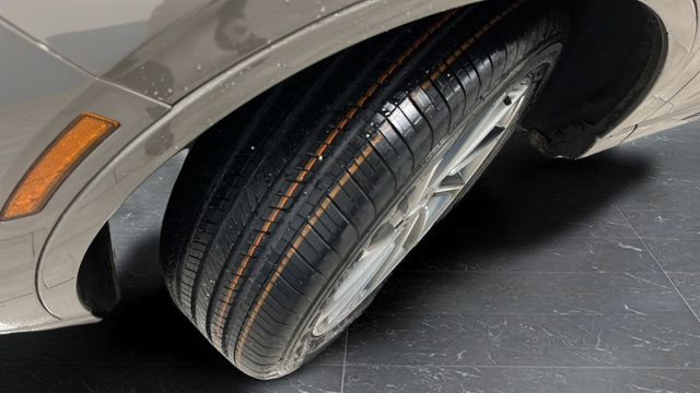 Used 2025 Lincoln Corsair Grand Touring AWD/4WD image 37
