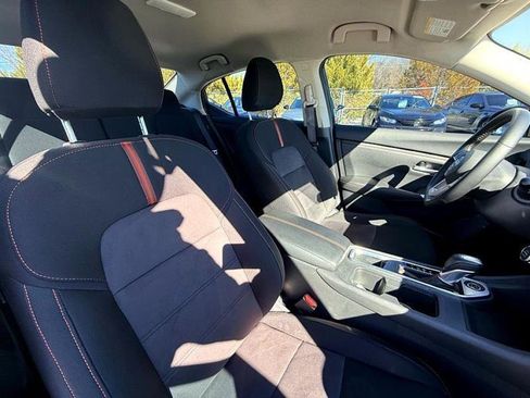 Used 2025 Nissan Sentra SR w/ Midnight Edition image 19