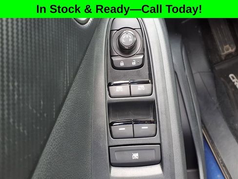 Certified 2025 Subaru Crosstrek 2.0i Premium AWD/4WD image 17