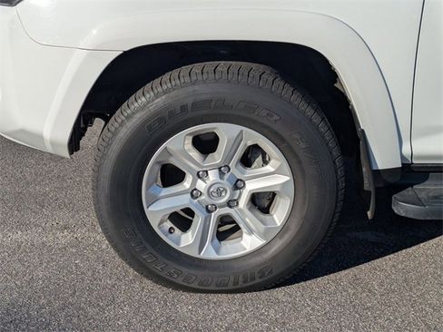 Used 2024 Toyota 4Runner SR5 Premium image 8