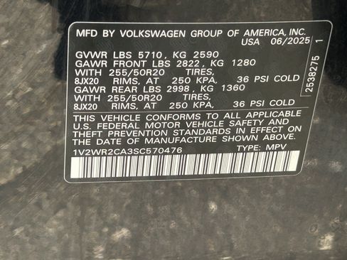 Certified 2025 Volkswagen Atlas SE FWD image 30