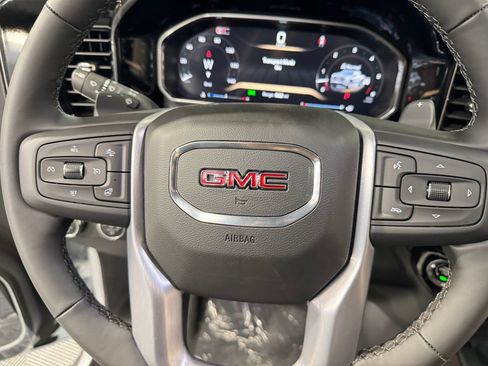 Used 2026 GMC Sierra 1500 SLT w/ SLT Premium Package AWD/4WD image 15