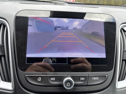 Used 2023 Chevrolet Malibu LT image 27