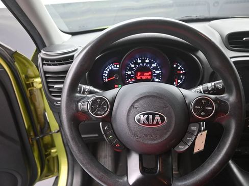 Used 2018 Kia Soul + FWD image 28