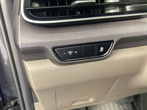 Used 2026 Kia Carnival SX FWD image 12