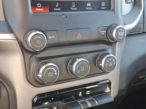 Used 2024 RAM 2500 Big Horn w/ Bed Utility Group image 16