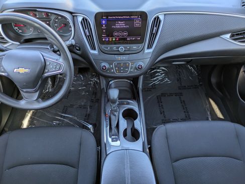 Used 2024 Chevrolet Malibu LT image 8