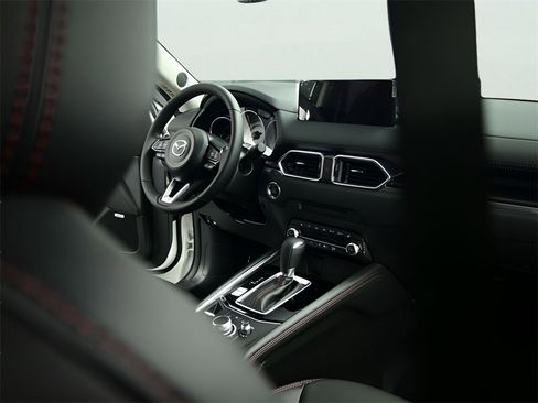 New 2025 MAZDA CX-5 Carbon Edition image 15