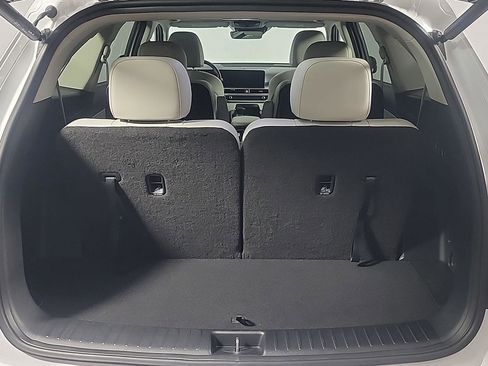 Used 2025 Kia Sorento EX w/ Panoramic Sunroof Package image 9