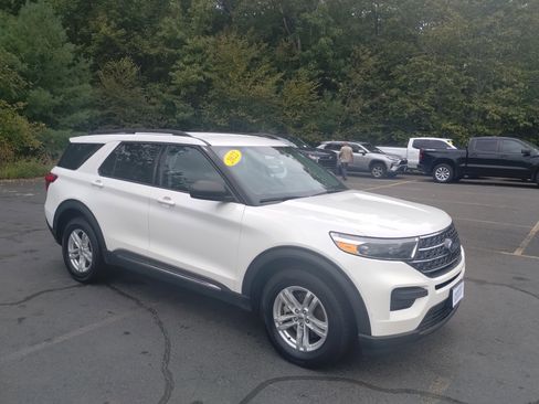 Used 2022 Ford Explorer XLT w/ Class IV Trailer Tow Package image 1