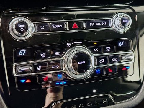 Used 2020 Lincoln Corsair AWD w/ Equipment Group 101A image 19