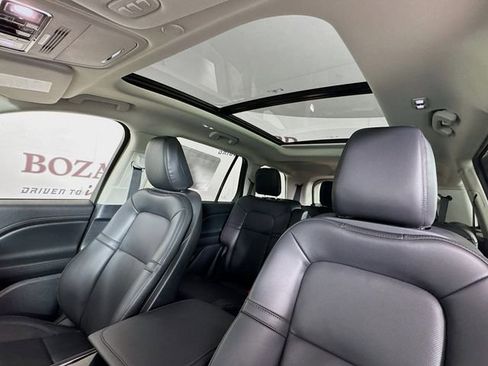 New 2026 Lincoln Aviator AWD image 23