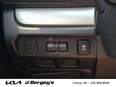 Used 2013 Subaru Crosstrek 2.0i Premium w/ Popular Pkg 1 AWD/4WD image 24
