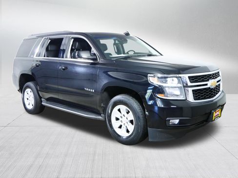 Used 2017 Chevrolet Tahoe LT w/ Luxury Package AWD/4WD image 1