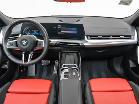 Used 2025 BMW X2 xDrive28i image 19