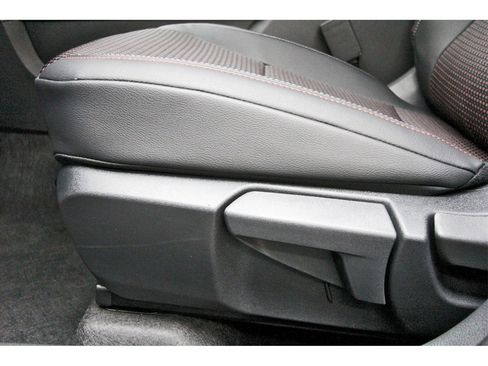 New 2026 Nissan Kicks SR image 29