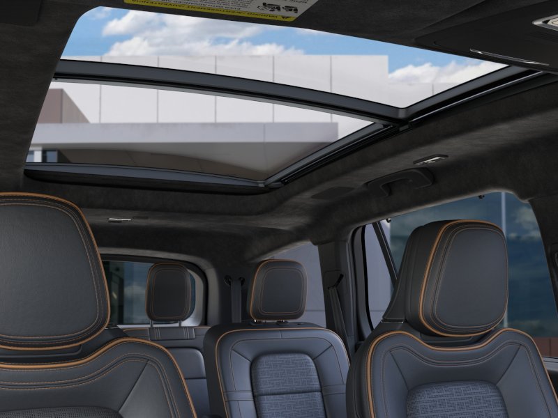 New 2025 Lincoln Aviator Black Label w/ Jet Appearance Package AWD/4WD image 22