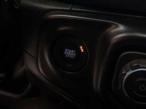 Used 2022 Jeep Wrangler Sport AWD/4WD image 26