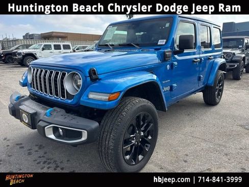 Used 2024 Jeep Wrangler Unlimited Sahara AWD/4WD image 1