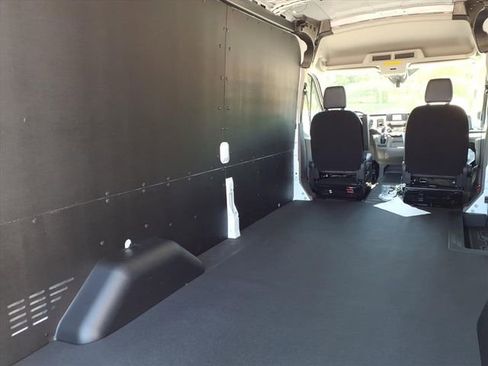 New 2025 Ford Transit 250 148 Medium Roof w/ Load Area Protection Package image 9