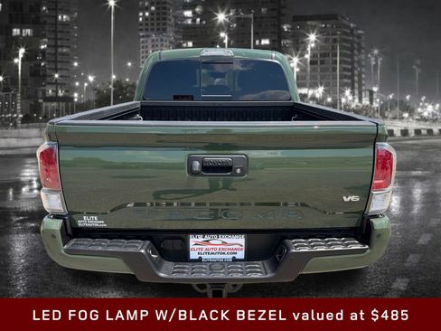 Used 2021 Toyota Tacoma TRD Off-Road w/ Technology Package AWD/4WD image 5