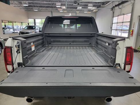 Used 2021 Honda Ridgeline Black Edition image 34