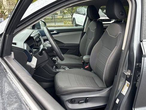 Used 2024 Volkswagen Taos SE image 22