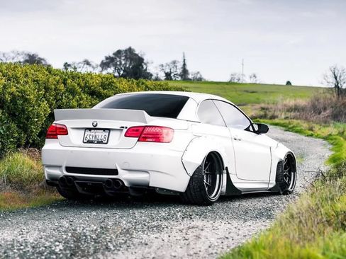 Used 2011 BMW M3 Convertible RWD image 11
