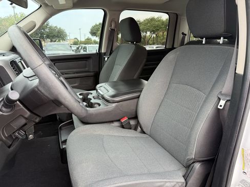 Used 2022 RAM 1500 Tradesman w/ Chrome Plus Package RWD image 21