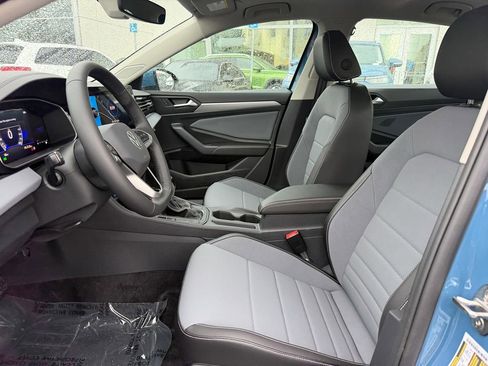 New 2026 Volkswagen Jetta SE FWD image 12