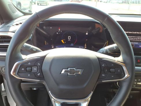 Used 2024 Chevrolet TrailBlazer ACTIV w/ Convenience Package FWD image 11