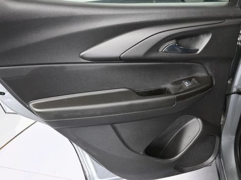 Used 2023 Chevrolet TrailBlazer LT FWD image 26