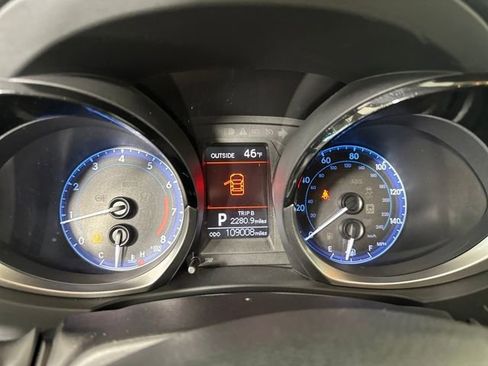 Used 2014 Toyota Corolla S image 17