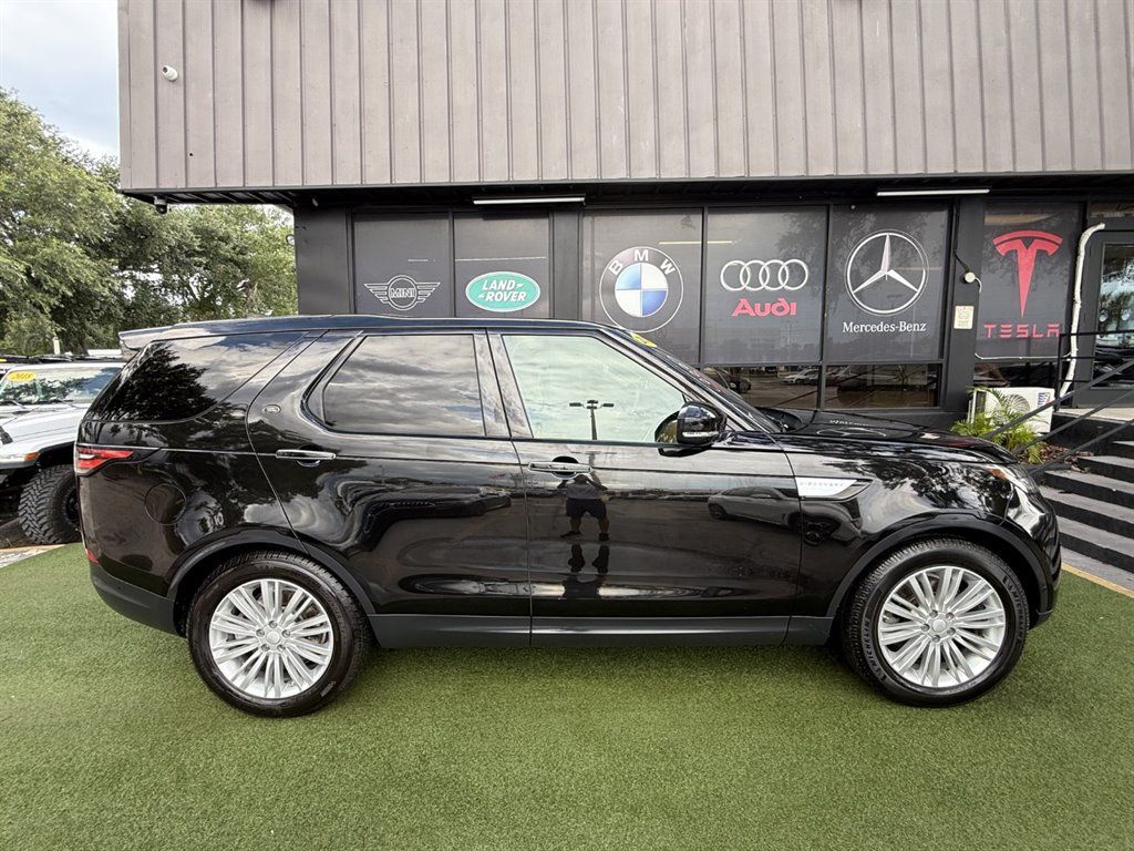 Used 2017 Land Rover Discovery HSE Luxury AWD/4WD image 8