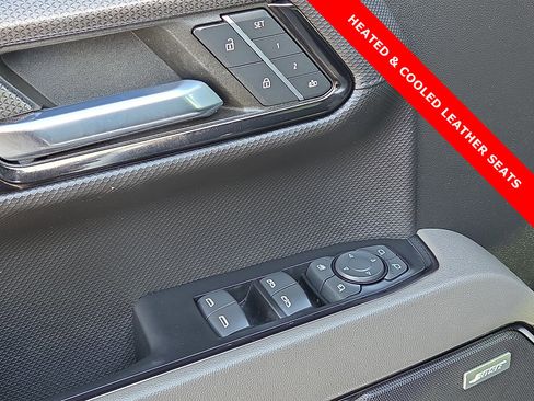 Used 2022 Chevrolet Silverado 1500 ZR2 w/ Technology Package image 13