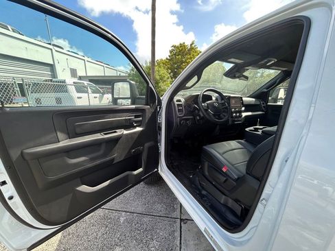 New 2025 RAM 3500 Tradesman image 22
