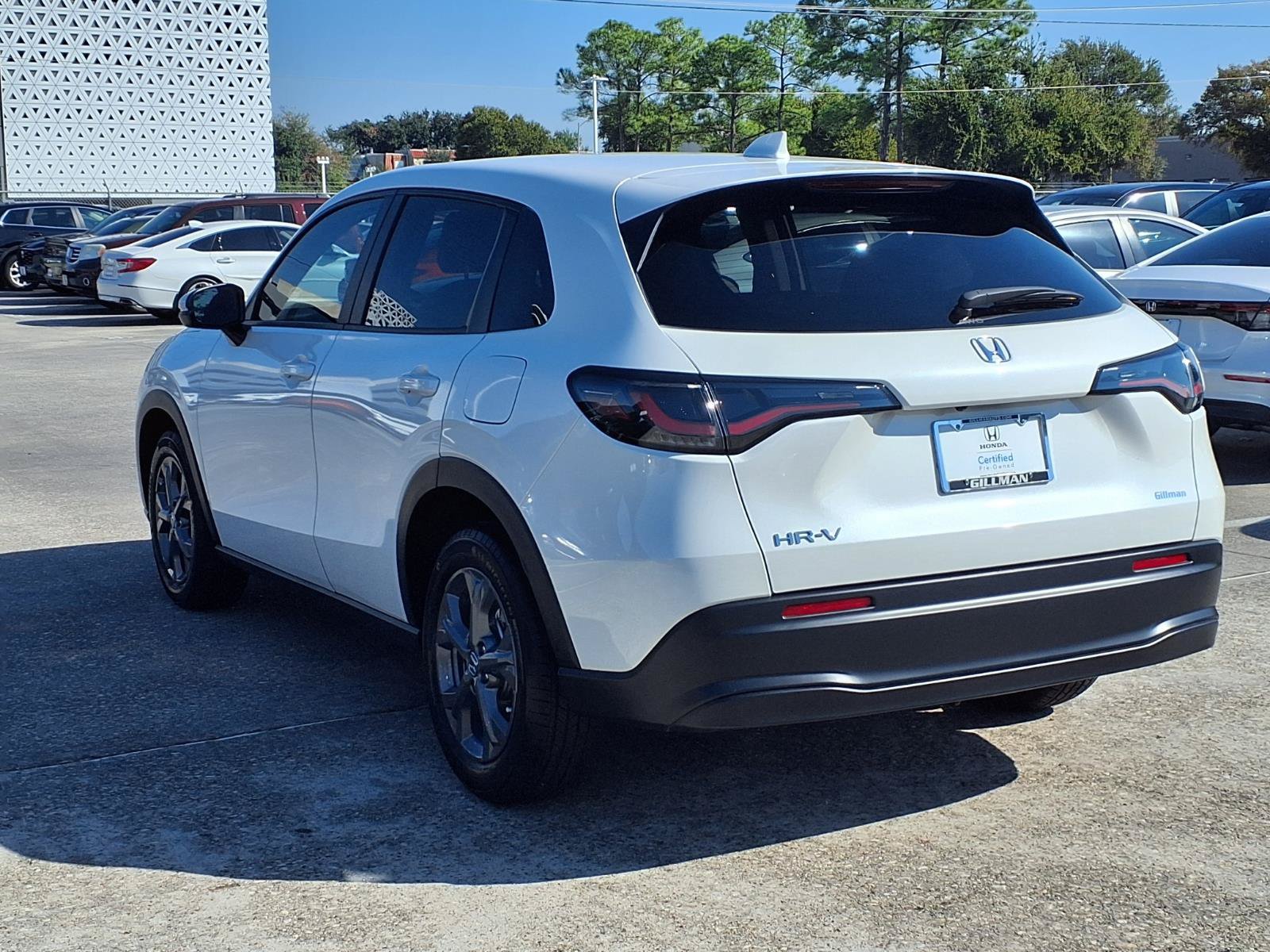 Used 2027 Honda HR-V LX image 3