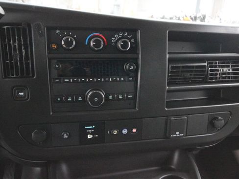 Used 2023 GMC Savana 2500 Extended RWD image 19
