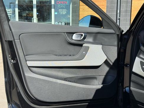 Used 2021 Polestar Polestar 2 image 19