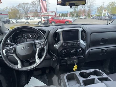 Used 2021 Chevrolet Silverado 1500 RST AWD/4WD image 10