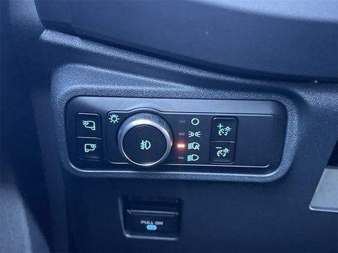 New 2025 Ford Bronco Badlands image 16