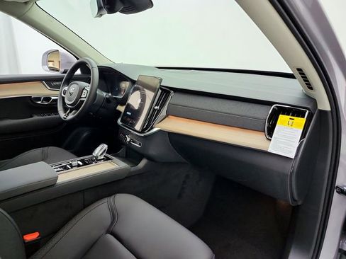New 2026 Volvo XC90 T8 Plus w/ Protection Package AWD/4WD image 17