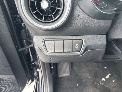 Used 2024 Kia Forte LXS image 19